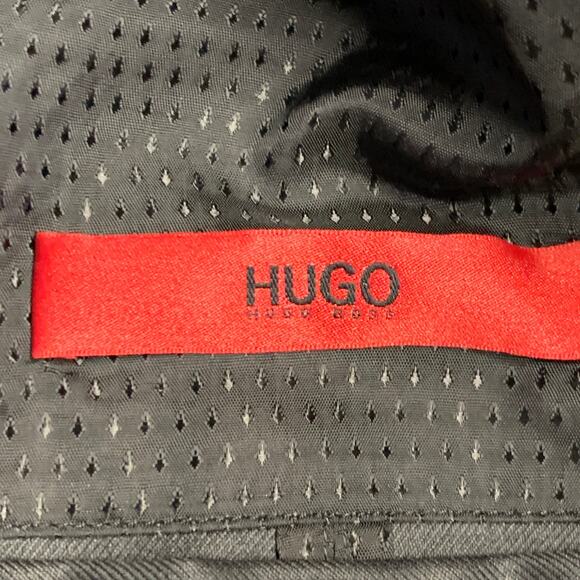 HUGO BOSS Size 44 Black Wool Single Breasted Notch Lapel Suit - Picture 9 of 16